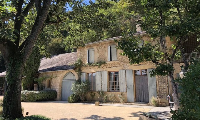 Charmes-sur-l'Herbasse House | 100 m² House ∙ 3 bedrooms ∙ 5 guests