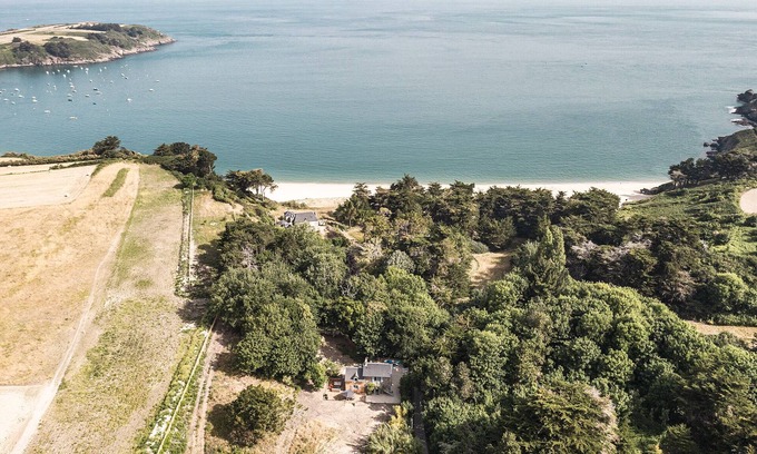 Saint-Coulomb Villa | 100 m from the sea, Natura 2000, Cancale/St Malo, 4/6 pers, Eco Responsible, Dog