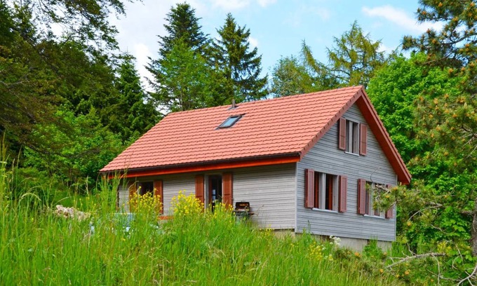 Bullet Other | 100 m² Accommodation ∙ 3 bedrooms ∙ 6 guests