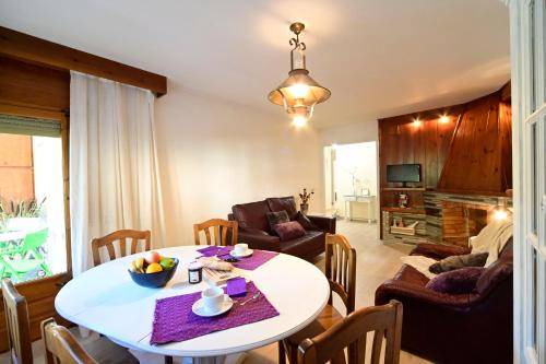 Esterri D'Aneu Apartment | 100 m² Apartment ∙ 3 bedrooms ∙ 6 guests