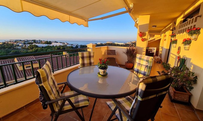 Torrequebrada Apartment | 100 m² Apartment ∙ 2 bedrooms ∙ 4 guests