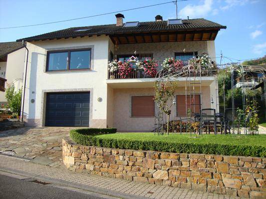 Mainz-Bingen Apartment | 100 m² Apartment ∙ 2 bedrooms ∙ 5 guests