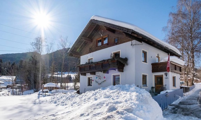 Forstau Apartment | 100 m² Apartment ∙ 2 bedrooms ∙ 5 guests
