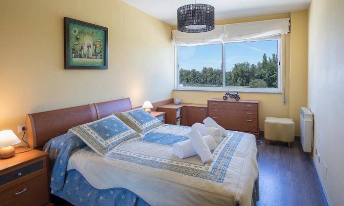 Sarria Apartment | 100 m² Apartment ∙ 2 bedrooms ∙ 4 guests
