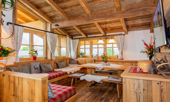 Lofer Apartment | 100 m² Apartment ∙ 2 bedrooms ∙ 8 guests