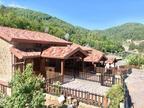Cotronei Apartment | 100 m² Apartment ∙ 3 bedrooms ∙ 15 guests