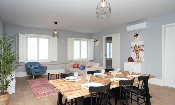 Centro / Baixa Apartment | 100 m² Apartment ∙ 3 bedrooms ∙ 6 guests
