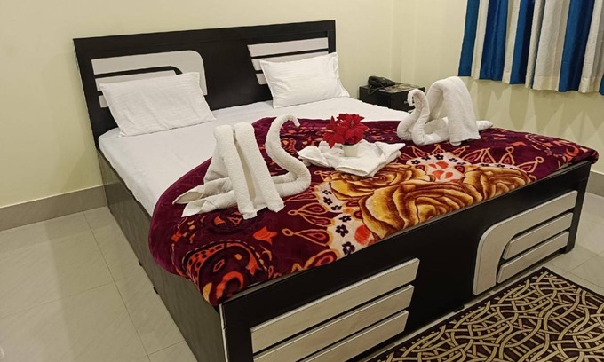 Bolpur Apartment | 100 m² Apartment ∙ 1 bedroom ∙ 4 guests