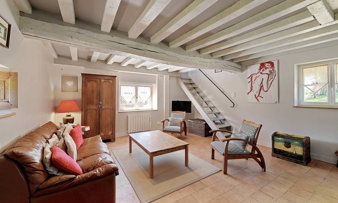 Saint-Mard-de-Reno House | 100 m² House ∙ 2 bedrooms ∙ 4 guests