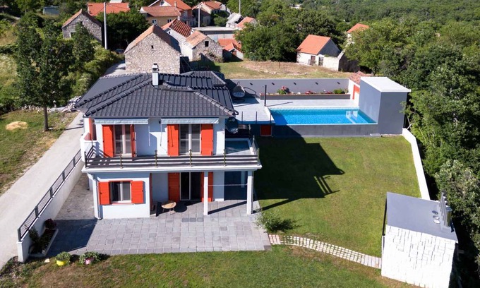 Lokvicici House | 100 m² House ∙ 2 bedrooms ∙ 6 guests