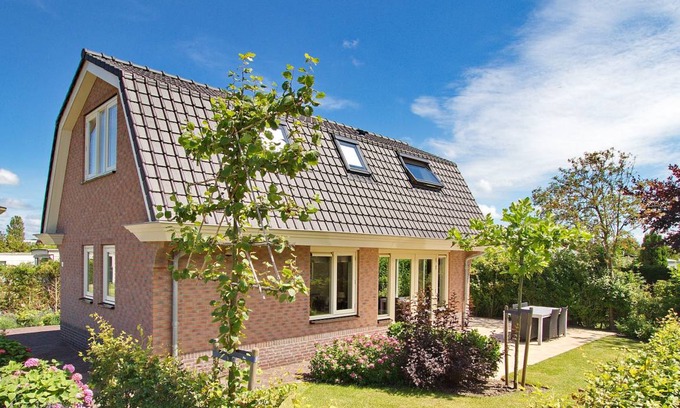 Municipality of Noordwijk House | 100 m² House ∙ 2 bedrooms ∙ 5 guests