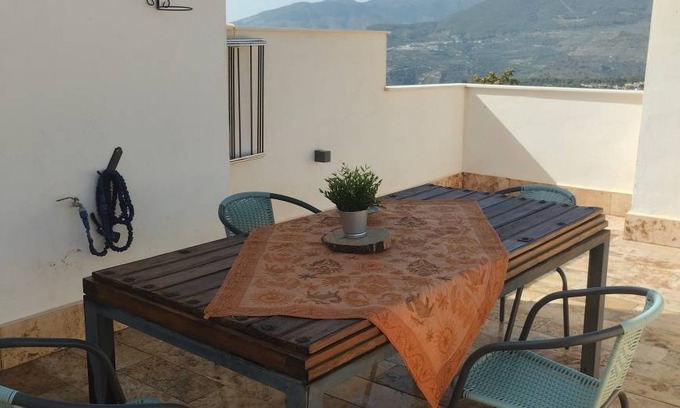 Murchas House | 100 m² House ∙ 2 bedrooms ∙ 4 guests