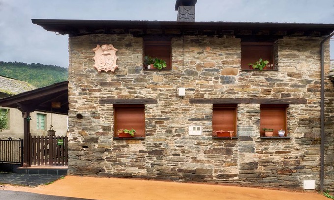 San Pedro de Olleros House | 100 m² House ∙ 3 bedrooms ∙ 8 guests
