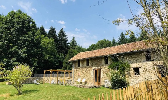 Chalus House | 100 m² House ∙ 3 bedrooms ∙ 6 guests