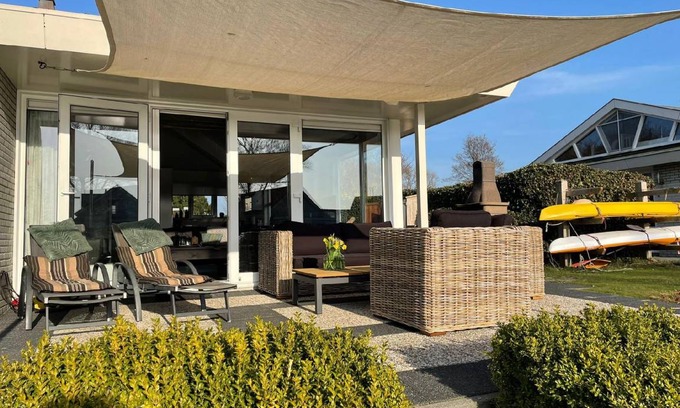 Makkum House | 100 m² House ∙ 3 bedrooms ∙ 5 guests