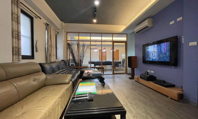 Xitun District House | 100 m² House ∙ 3 bedrooms ∙ 6 guests