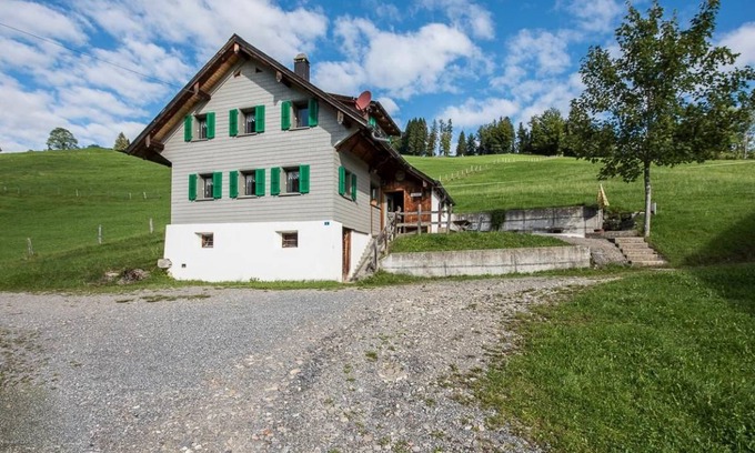 Giswil House | 100 m² House ∙ 5 bedrooms ∙ 9 guests