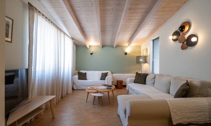 Kalamata Villa | 100 m² Villa ∙ 3 bedrooms ∙ 7 guests