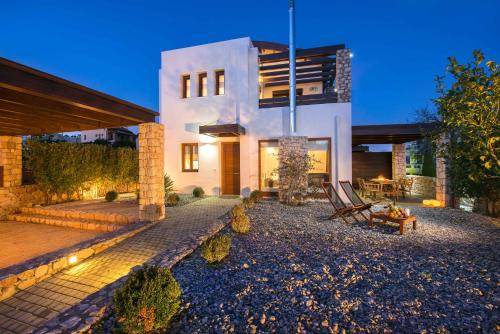 Petaloudes Villa | 100 m² Villa ∙ 3 bedrooms ∙ 6 guests