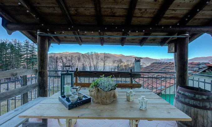 Castelveccana Villa | 100 m² Villa ∙ 2 bedrooms ∙ 4 guests