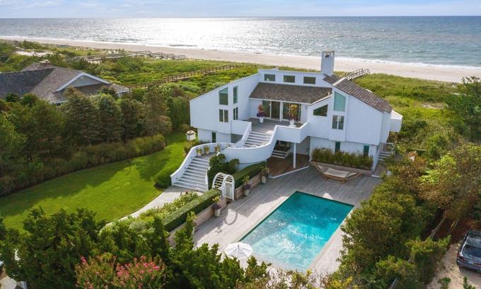 Westhampton Beach Villa | 100 % Oceanfront Luxury Summer Rental in the Hampton, NY