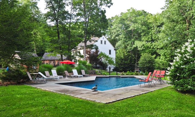 Roxbury House | 100% ROXBURY! PoshPadsCT "SENTRY HILL" 1.5Hrs NYC,Mint 6BR, Pool, Ski, Bike, BBQ
