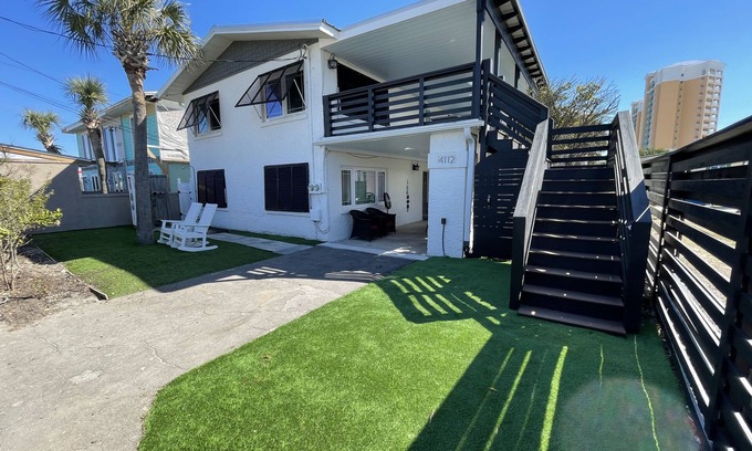 Silver Sands Beach House | 100 Steps to Sugar-Sand - Heated Pool - Triple-Suite Beach Retreat