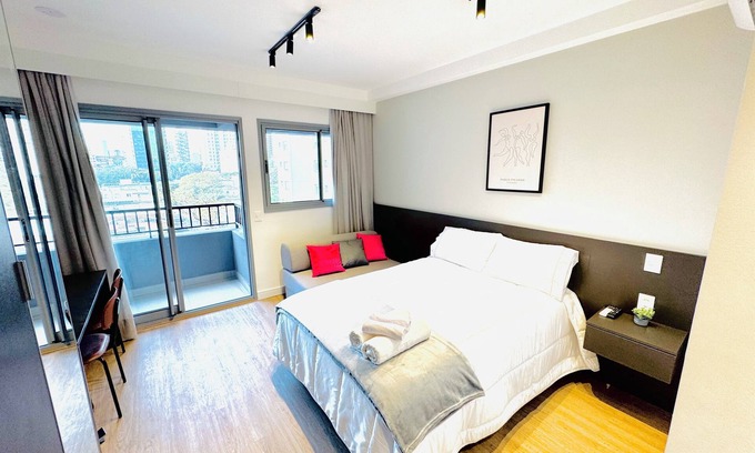 Vila Olimpia Apartment | 100% Vila Olímpia! 10 min Congonhas Ar Wifi Acad