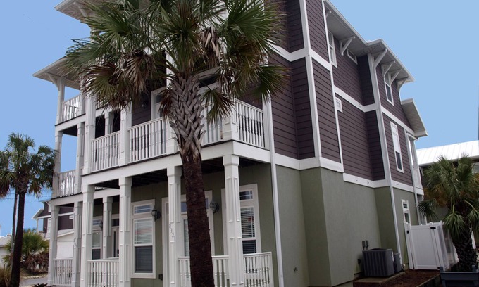 Bel Air House | 100 Yards to Beach: 3 King Beds, Bunks, HEATED PRIVATE POOL - 5 Baths