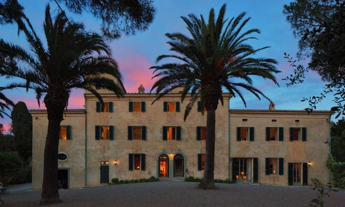 Orbetello Villa | 1000 m² Villa ∙ 10 bedrooms ∙ 22 guests