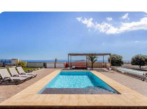 Arafo Villa | 1000 m² Villa ∙ 4 bedrooms ∙ 10 guests