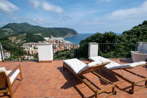 Riva Trigoso Villa | 100b - VILLA Ginestra, ampia Terrazza 120m2 vista mare 10 minuti a piedi spiaggia, 3 camere da letto