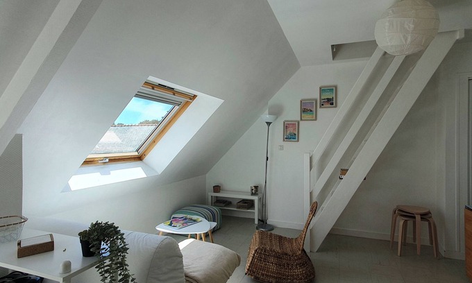 Larmor-Plage Apartment | 100m from the sea, bright apartment with sea view