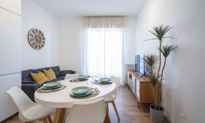 Montalbino Apartment | 100sqm 3-bedroom 2-bathroom apartment on Metro Lille