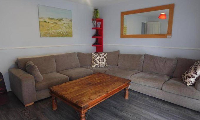 Dunstable House | 101 m² House ∙ 3 bedrooms ∙ 5 guests