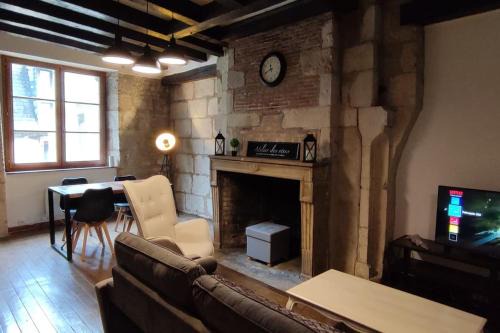 Bourges Apartment | 102 Duplex Familial de Charme avec Colombages en Immersion Historique et Confort au Cœur de la Ville