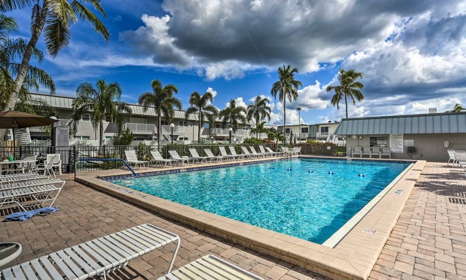 Cypress Lake Apartment | 102 m² Apartment ∙ 2 bedrooms ∙ 4 guests