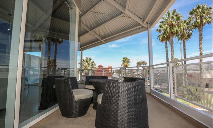 Mildura Central Business District Apartment | 102 m² Apartment ∙ 2 bedrooms ∙ 127 guests