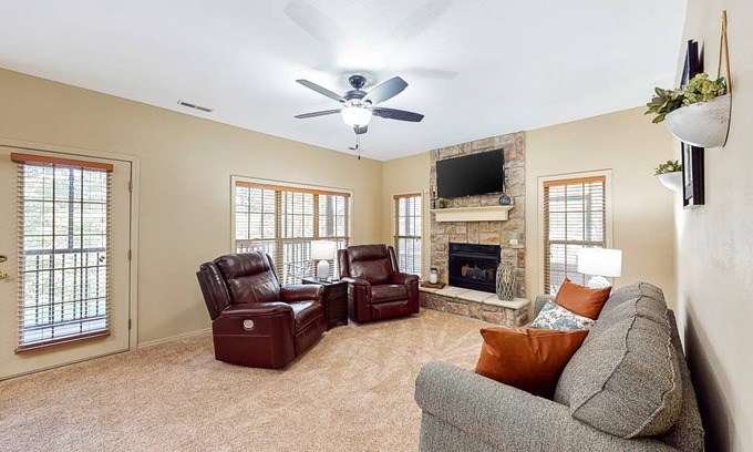 Branson West Condo | 102 m² Condo ∙ 2 bedrooms ∙ 6 guests