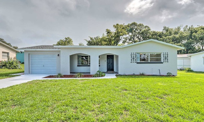 Pine Ridge House | 102 m² House ∙ 2 bedrooms ∙ 4 guests