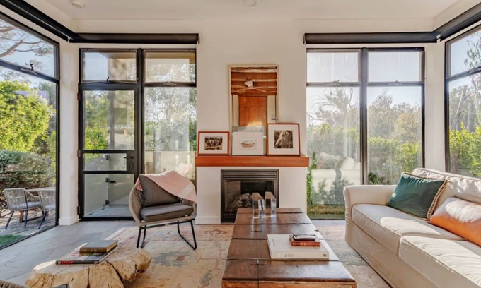 Western Malibu House | 102 m² House ∙ 2 bedrooms ∙ 4 guests