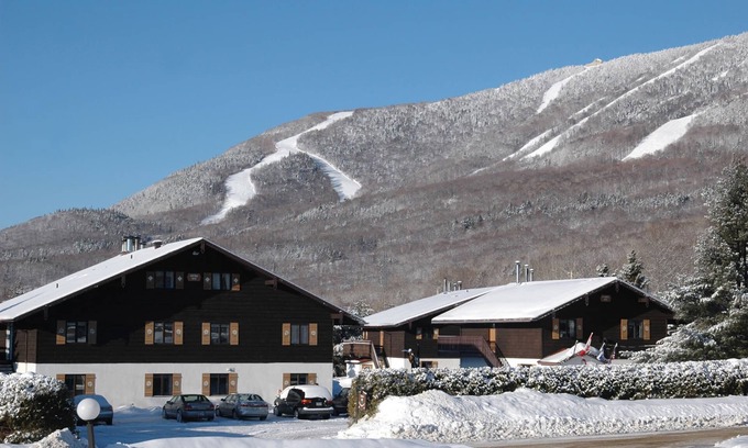 Saint Ferreol les Neiges Condo | [103] 3 bdr condo Mont Sainte-Anne ,30 min Quebec City, Le Massif ski