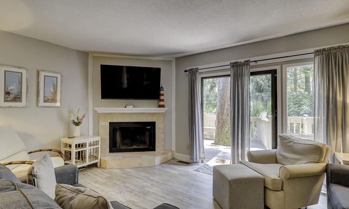 Shipyard Plantation Condo | 103 Beachwalk Remodeled Beach! Near Pool 2 BR 2.5 BA Bikes & Beach Gear included