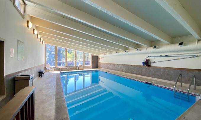 Mountain House Condo | 103 m² Condo ∙ 3 bedrooms ∙ 9 guests