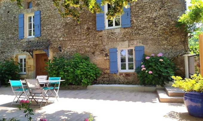 Soturac House | 103 m² Gîte ∙ 3 bedrooms ∙ 6 guests