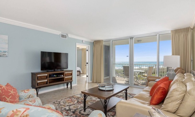 Holiday Isle Condo | 1034 Shoreline Towers | Direct Beach Access and Beach Setup!