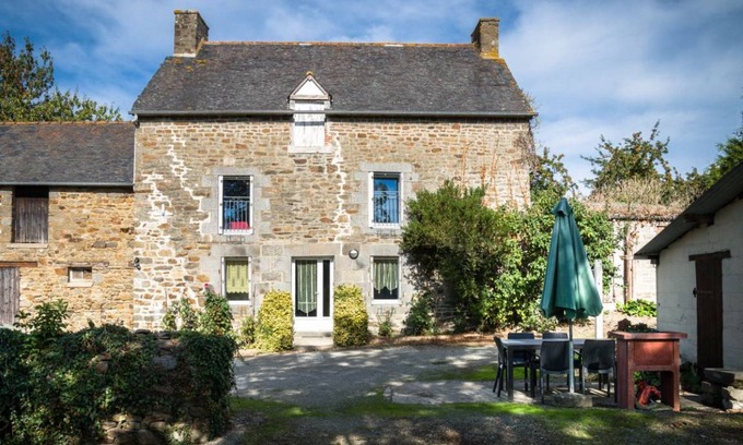 Pleudihen-sur-Rance House | 104 m² Gîte ∙ 3 bedrooms ∙ 6 guests