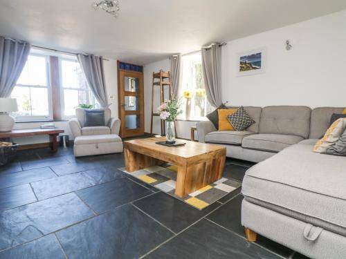 Troon House | 105 m² House ∙ 2 bedrooms ∙ 4 guests
