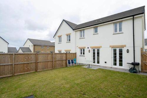Camborne House | 105 m² House ∙ 3 bedrooms ∙ 6 guests