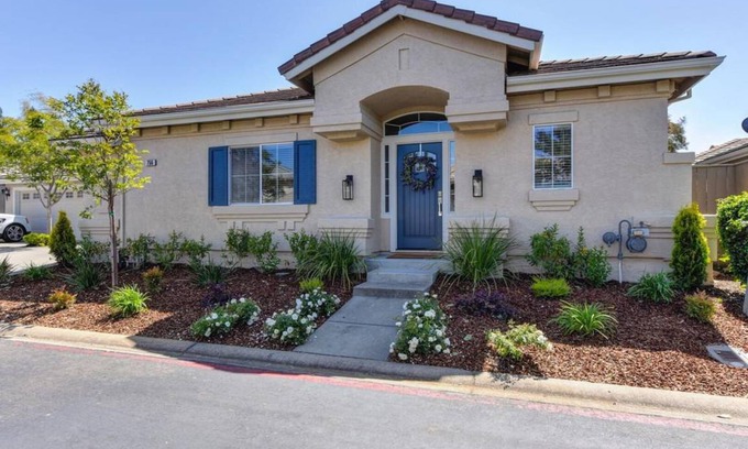 Folsom House | 105 m² House ∙ 3 bedrooms ∙ 3 guests